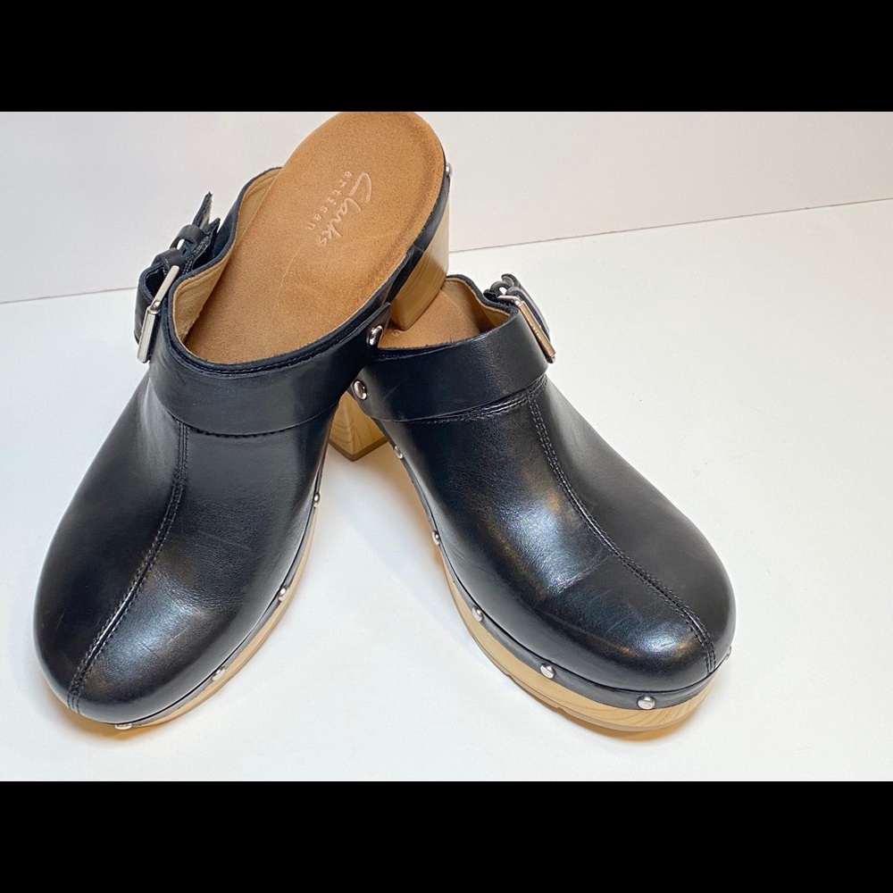 Clarks Artisan Black Leather Clogs Sling